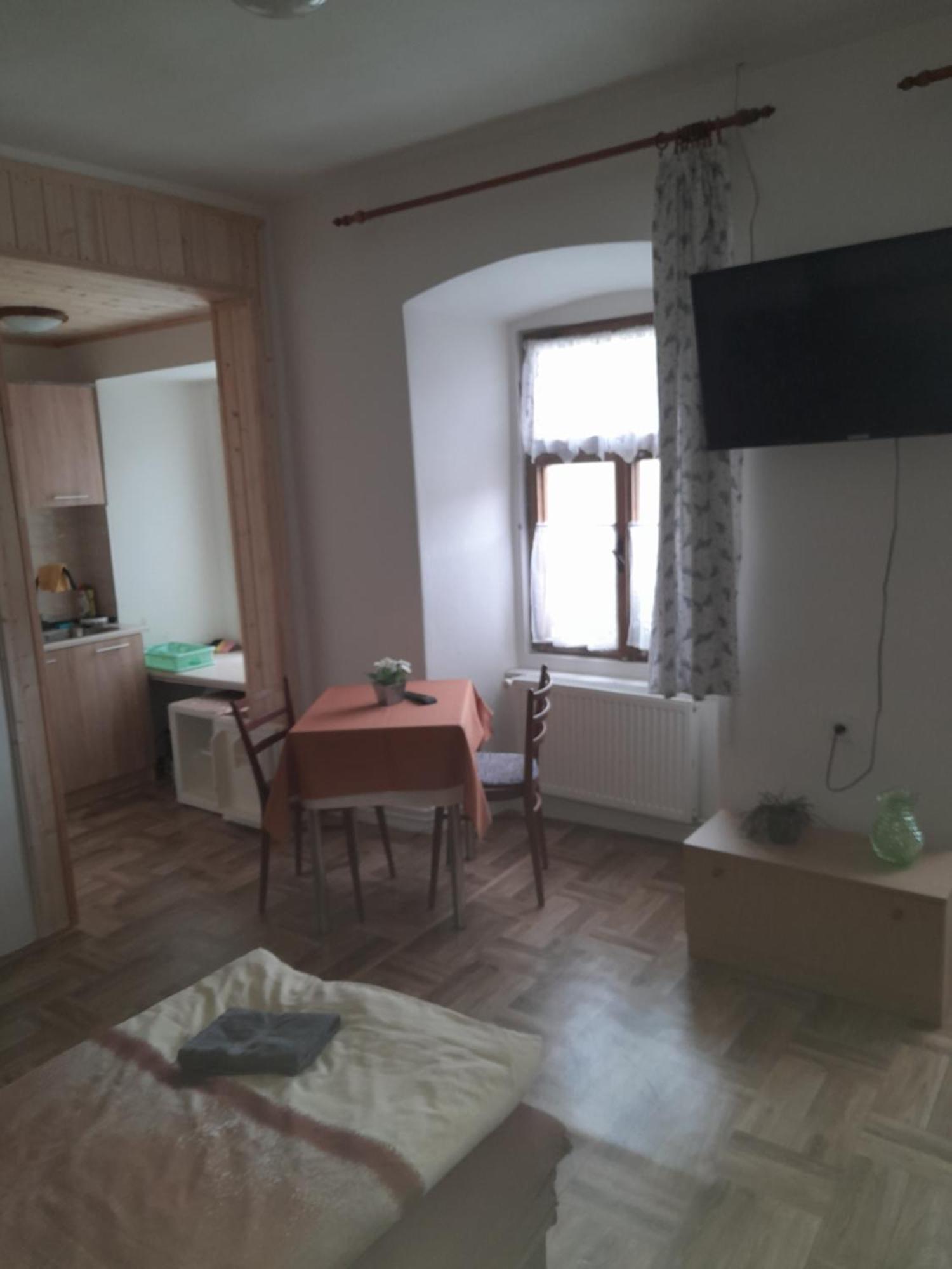 Penzion SKLAŘSKÁ HOSPODA Chribská Exterior foto