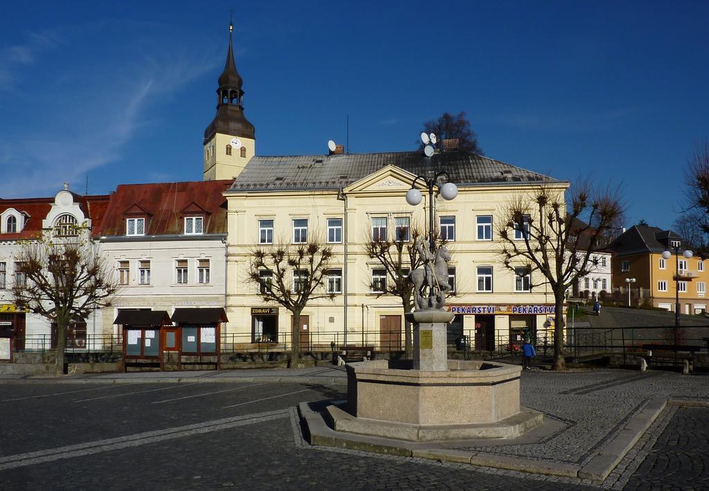 Penzion SKLAŘSKÁ HOSPODA Chribská Exterior foto