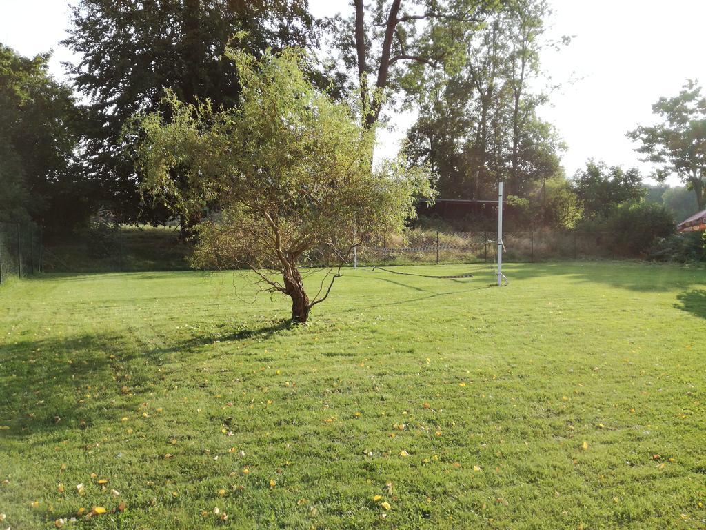 Penzion SKLAŘSKÁ HOSPODA Chribská Exterior foto