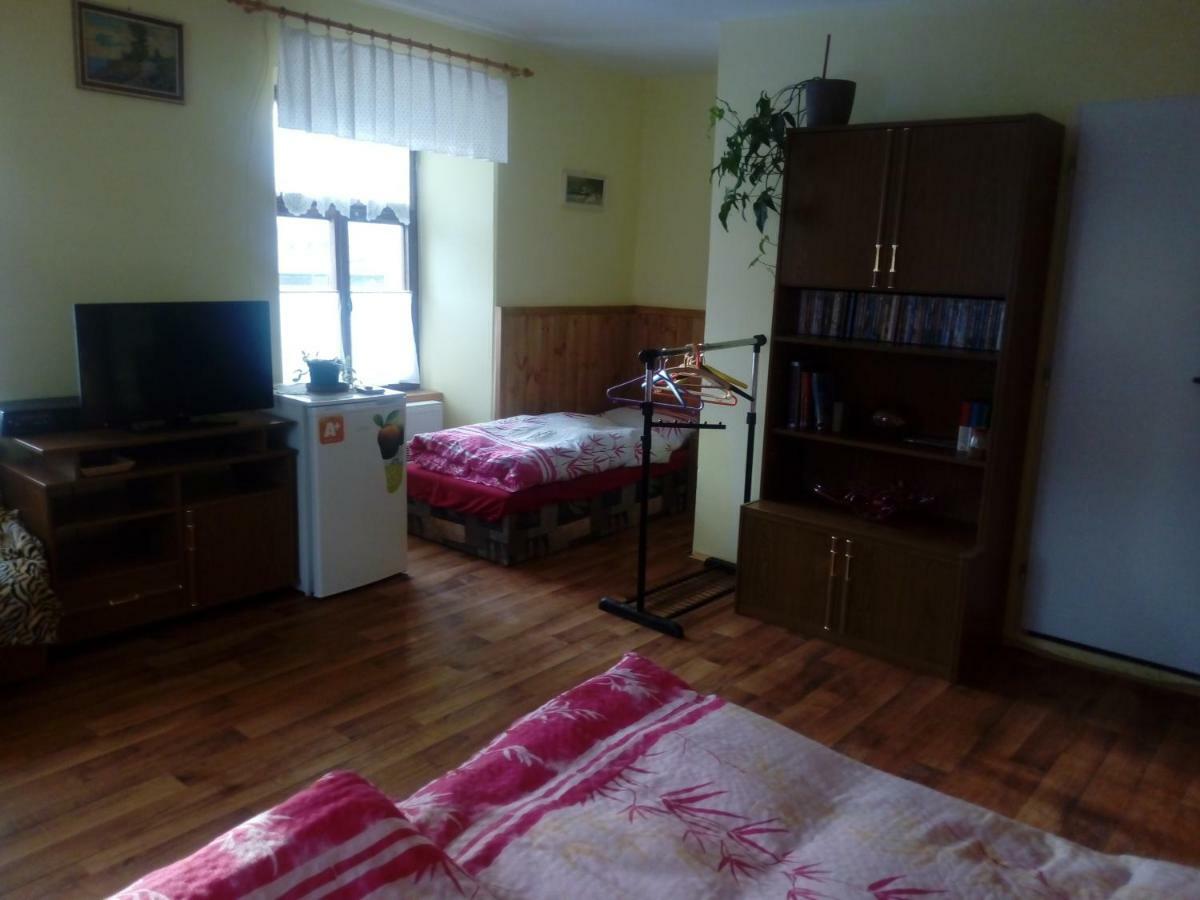 Penzion SKLAŘSKÁ HOSPODA Chribská Exterior foto