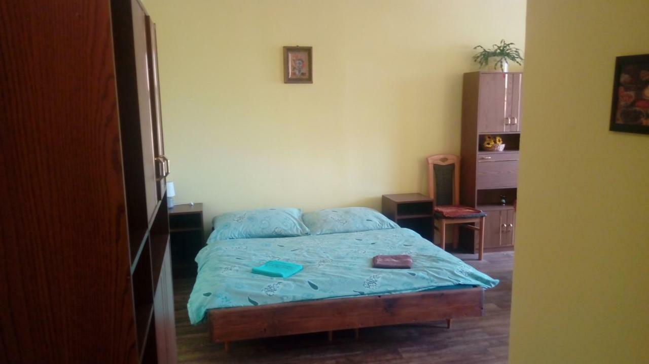 Penzion SKLAŘSKÁ HOSPODA Chribská Exterior foto